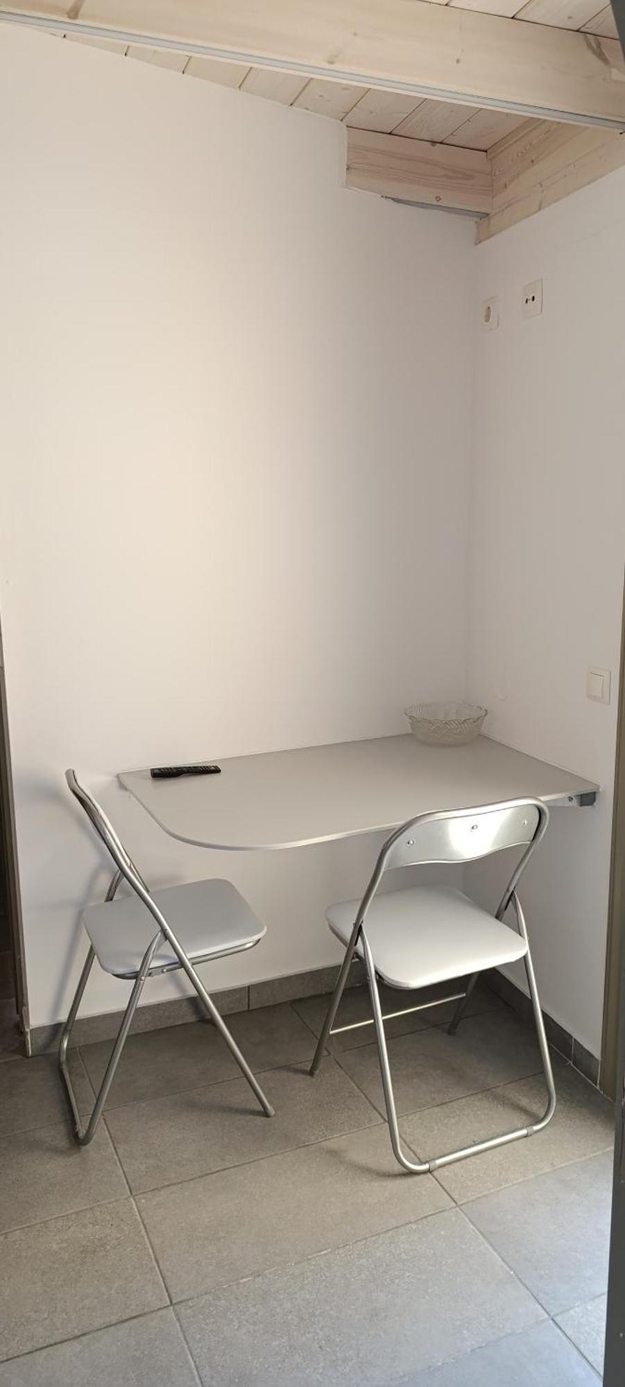 Apartment Lais In The Old Square Of Liapades
